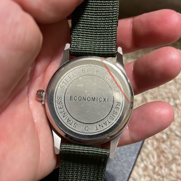 Watch - men’s NWT - Picture 3 of 3